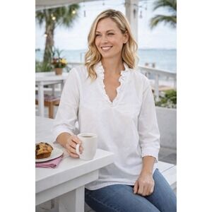 Haley and the Hound Tunic Womens Medium White Ruffled V Neck 3/4 Sleeve USA Made